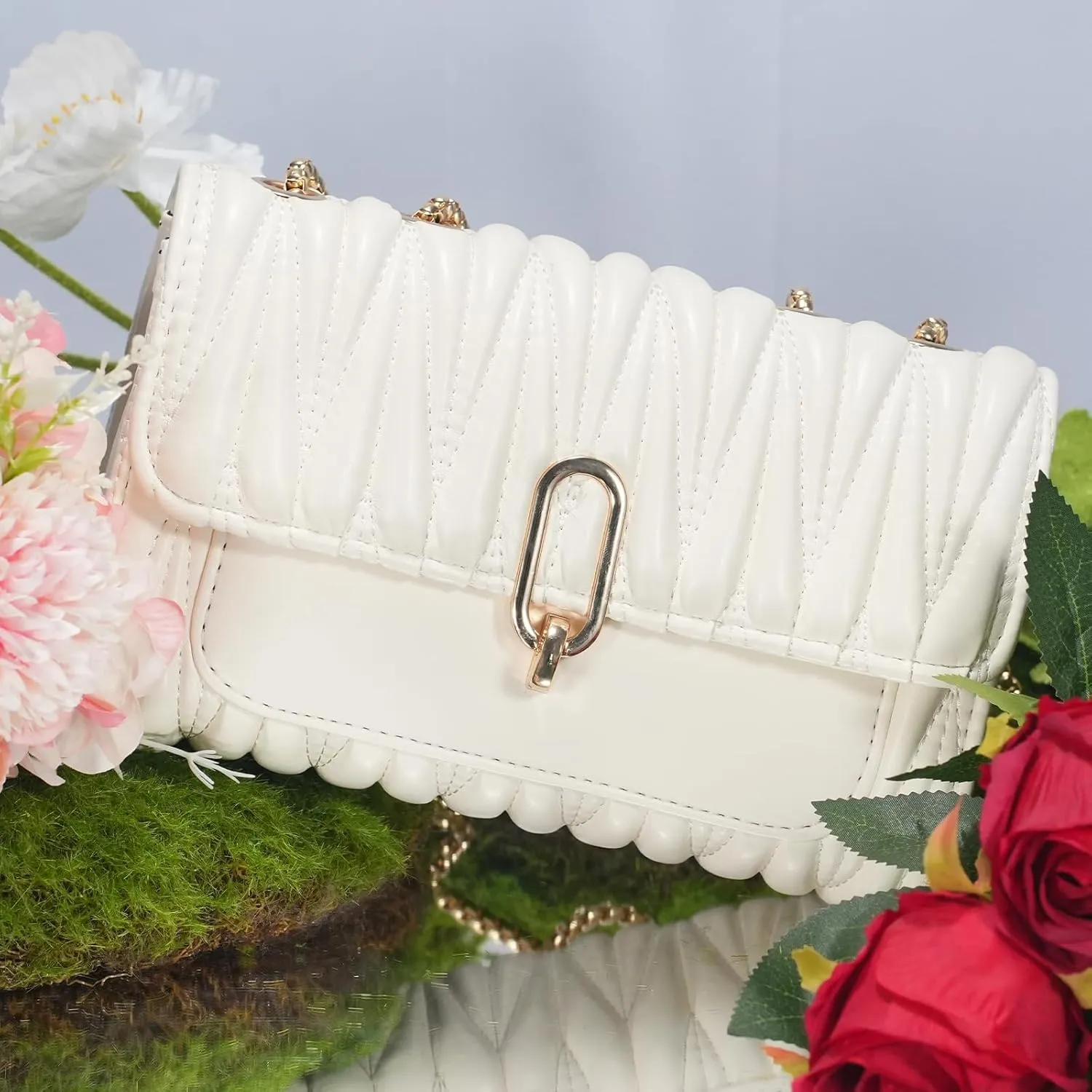 Aiqudou Quilted Crossbody Bag for Women - Leather Shoulder Bag Fashion Chain Small Purse