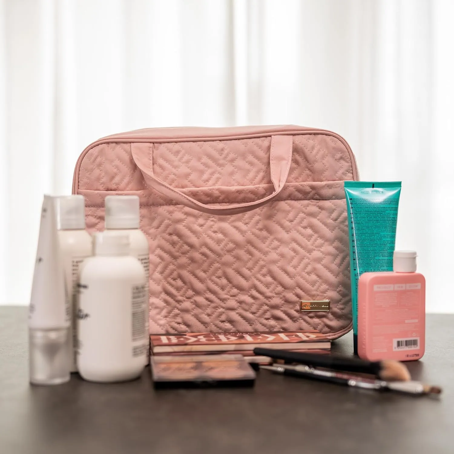 Carrywell |Not Made In China| Hanging Toiletry Bag For Women, Cosmetic and Toiletries Bags, Travel Make Up Organizer, Water-Resistant Case For Cosmetics, Makeup and Brushes (Pink, Medium)