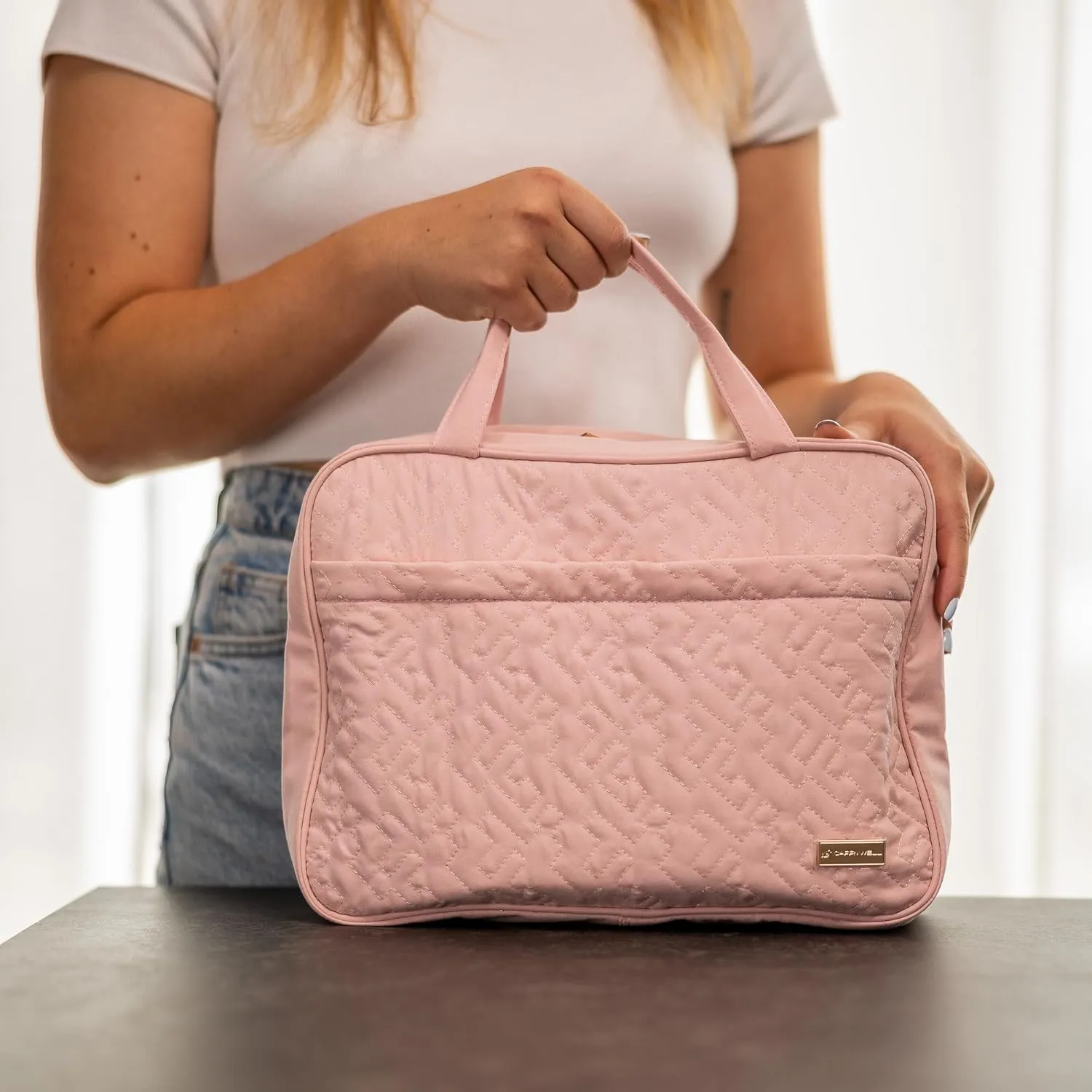 Carrywell |Not Made In China| Hanging Toiletry Bag For Women, Cosmetic and Toiletries Bags, Travel Make Up Organizer, Water-Resistant Case For Cosmetics, Makeup and Brushes (Pink, Medium)