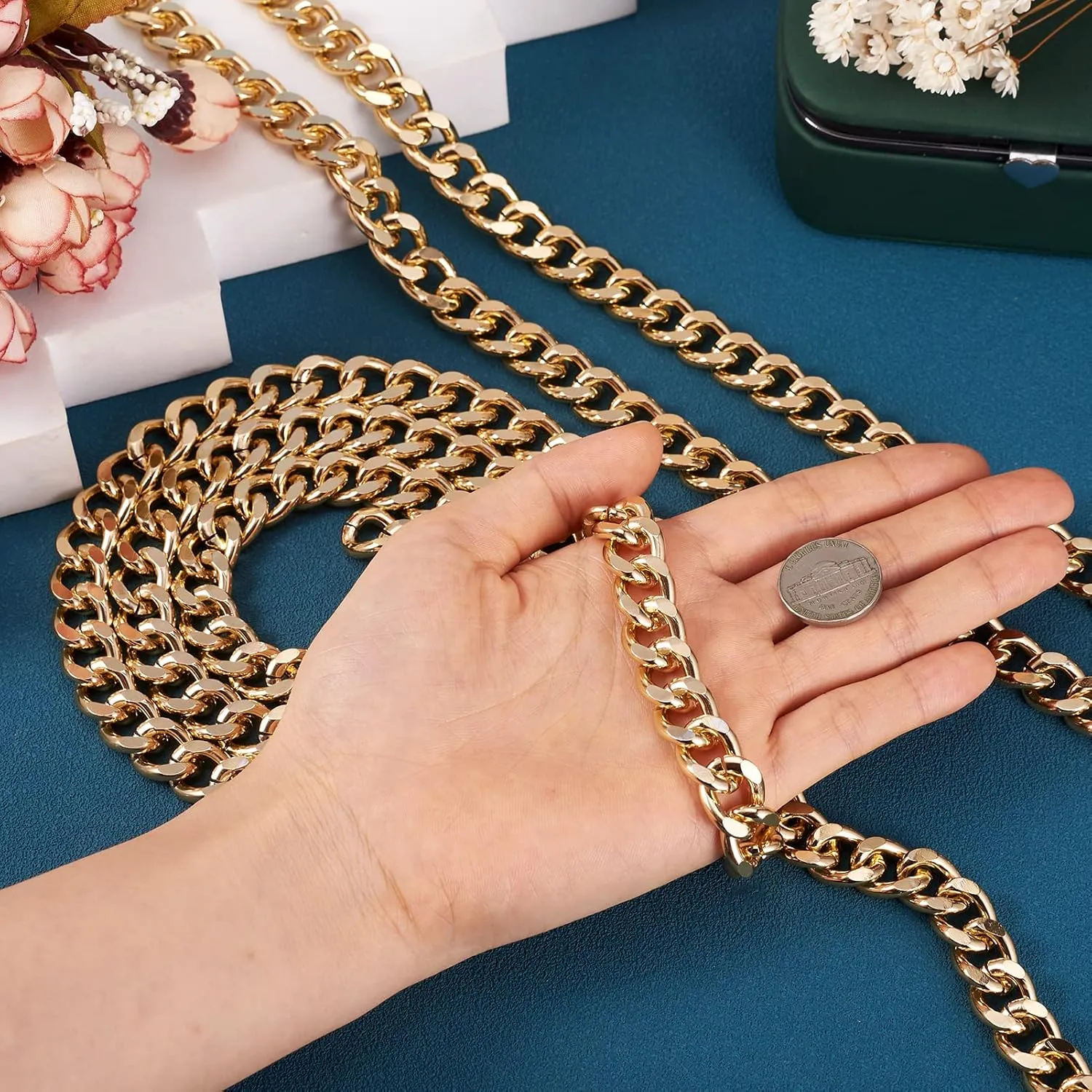 Craftdady 2Pcs Flat Chain Strap Gold Metal Purse Handbag Shoulder Body Replacement Strap 39.3" Twisted Curb Link Aluminum Cable Chain for Wallet Clutch Belt Necklace Bracelet