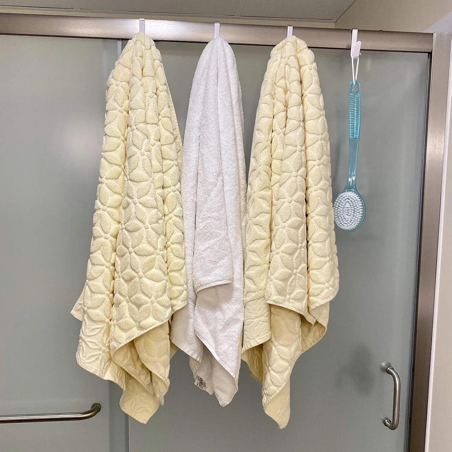 Evelots Over The Door Hooks - 8 Pack - Hangers for Clothes, Towel, Coats, Hats, Handbags - Made of Rubber Coated Steel - Closet, Bathroom, Office
