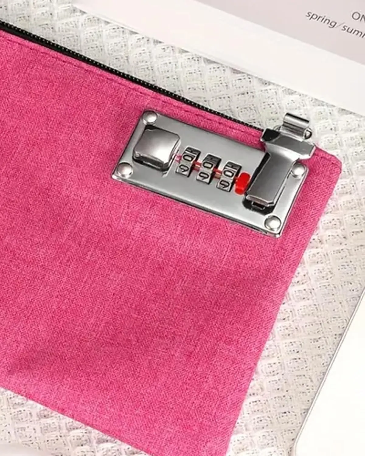 GEEDUD Lockable Money Bag - 5x8 Inches Durable Nylon Locking Bank Bag Coin Purse for Cash, Jewelry, Passports, Medicine, Credit Cards and Valuable Storage Cash Pouch (Pink)