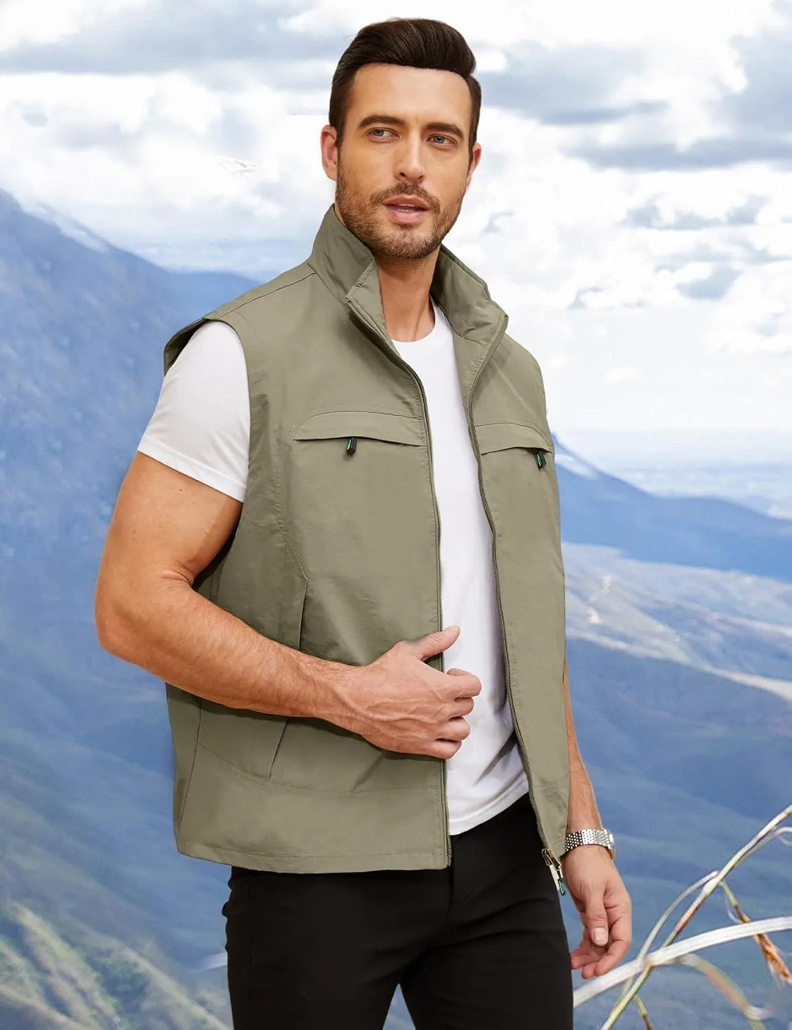 Gihuo Mens Casual Lightweight Travel Vest Summer Utility Safari Vest Sleeveless Jackets for Travel Hiking Fishing