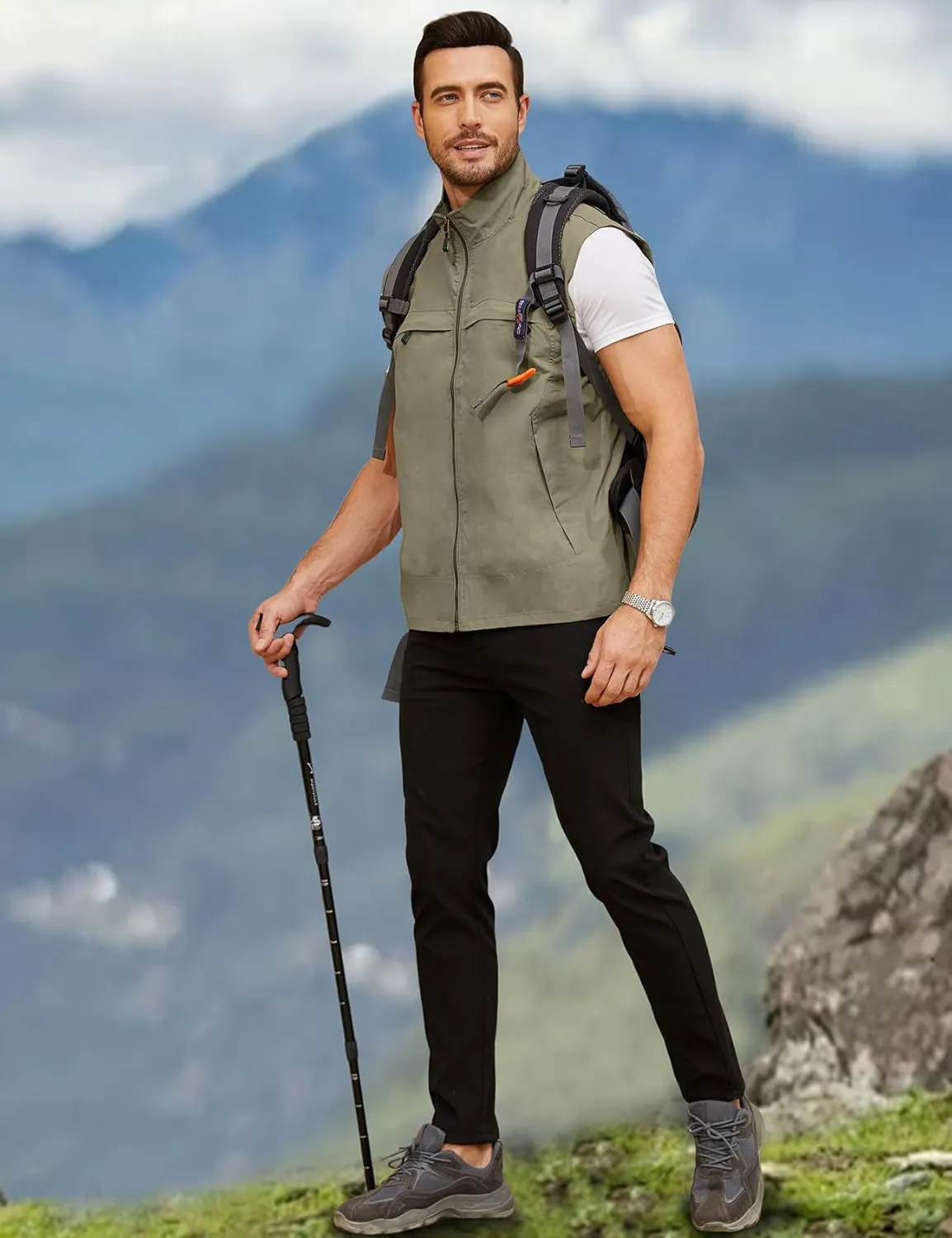 Gihuo Mens Casual Lightweight Travel Vest Summer Utility Safari Vest Sleeveless Jackets for Travel Hiking Fishing