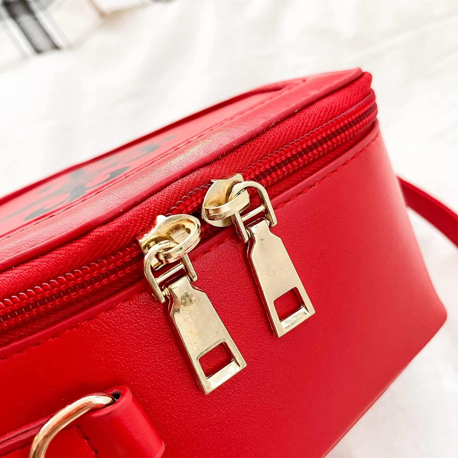 Gothic PU Leather Bag Women’s Crossbody Coffin Shape Bag Cell Phone Purse Small Shoulder Bag for Halloween Cosplay