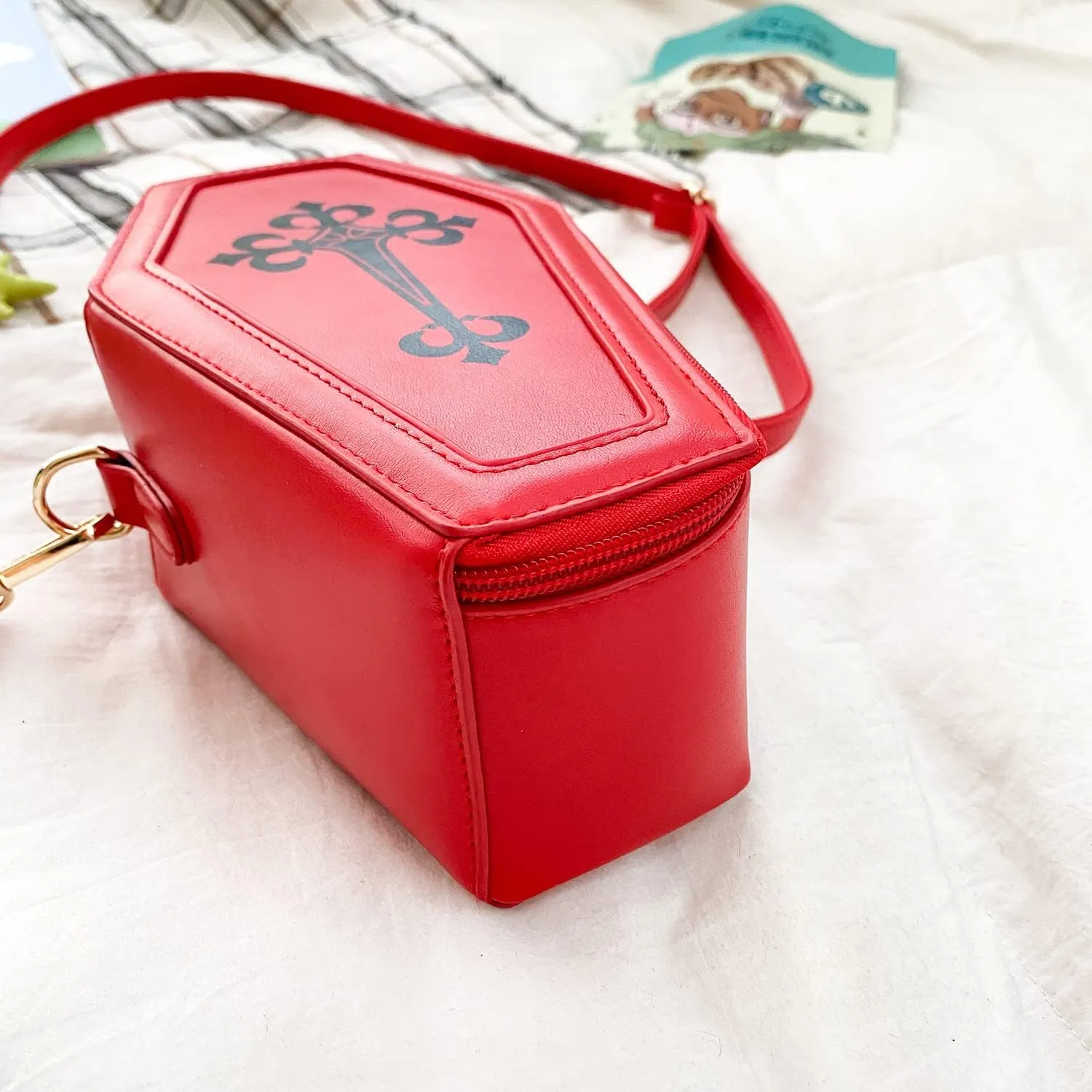 Gothic PU Leather Bag Women’s Crossbody Coffin Shape Bag Cell Phone Purse Small Shoulder Bag for Halloween Cosplay