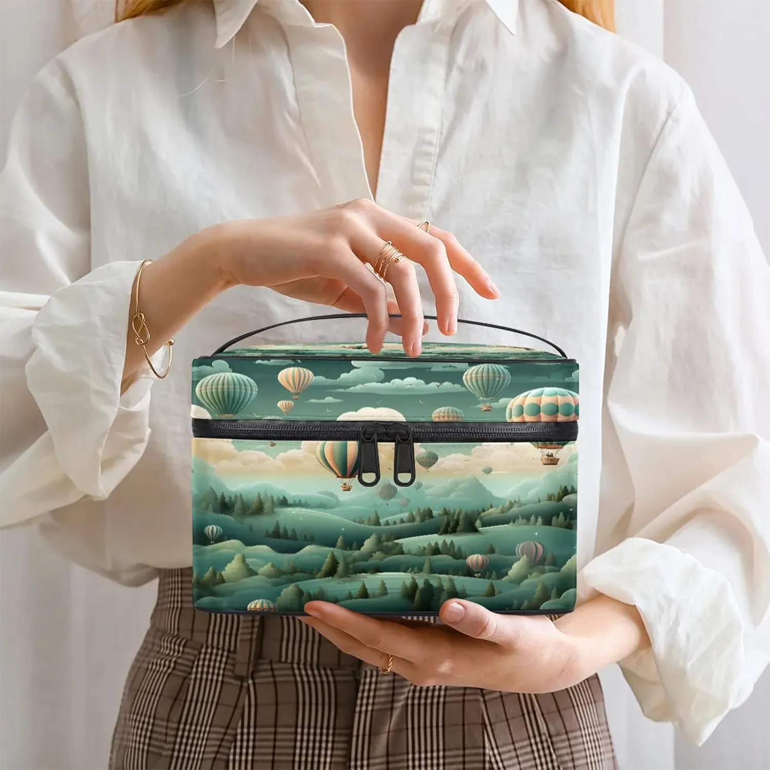 Hot Air Balloons Clouds Travel Toiletry Bag Large Capacity Makeup Case Organizer with Handle Cosmetic Case for Women Girls