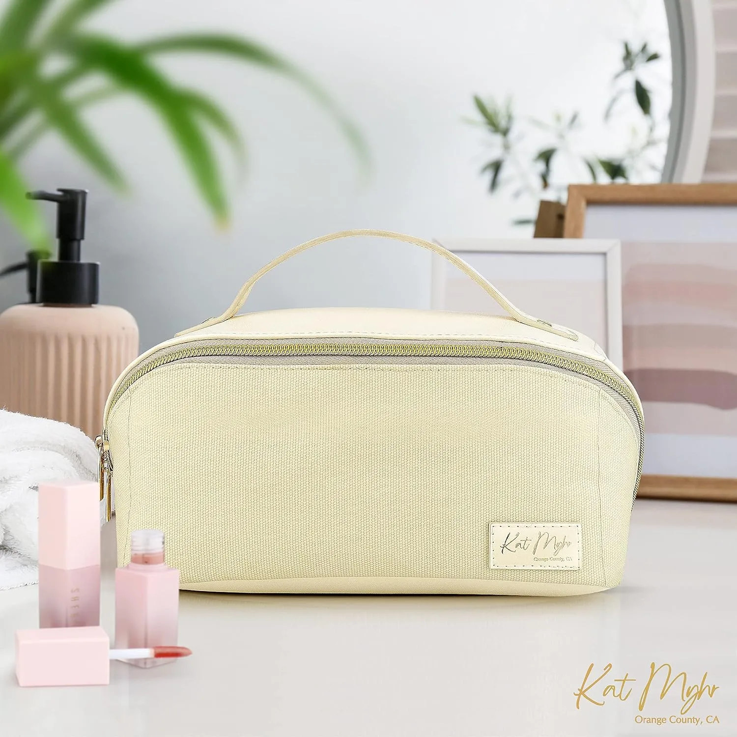 KAT MYHR Large Capacity Travel Cosmetic Bag - Waterproof Makeup Organizer Cosmetics Make Up for Women Cute