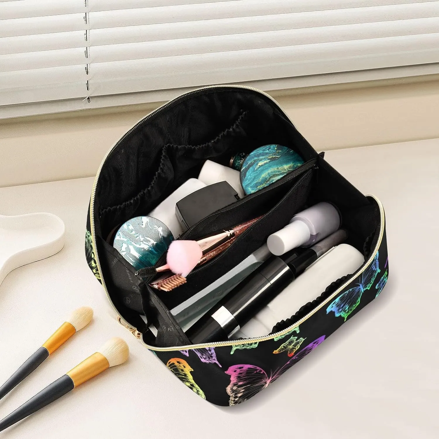 Large Capacity Cosmetic Bag Travel Makeup Bags Butterfly Wide Open Portable Toiletry Bag Make up Organizer Pouch with Handle