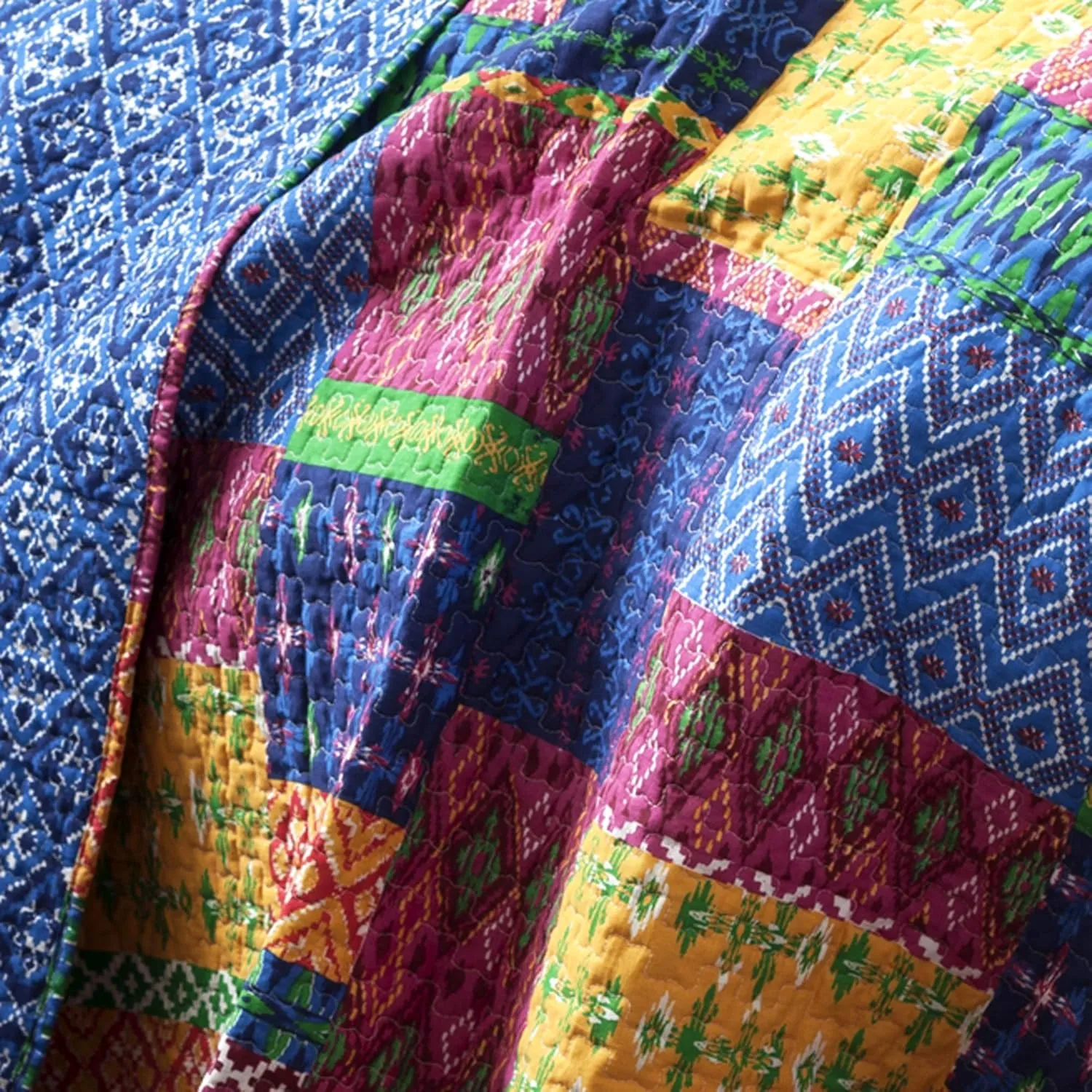 Lush Decor Misha 3-Piece Quilt Set, Queen, Fuchsia/Navy