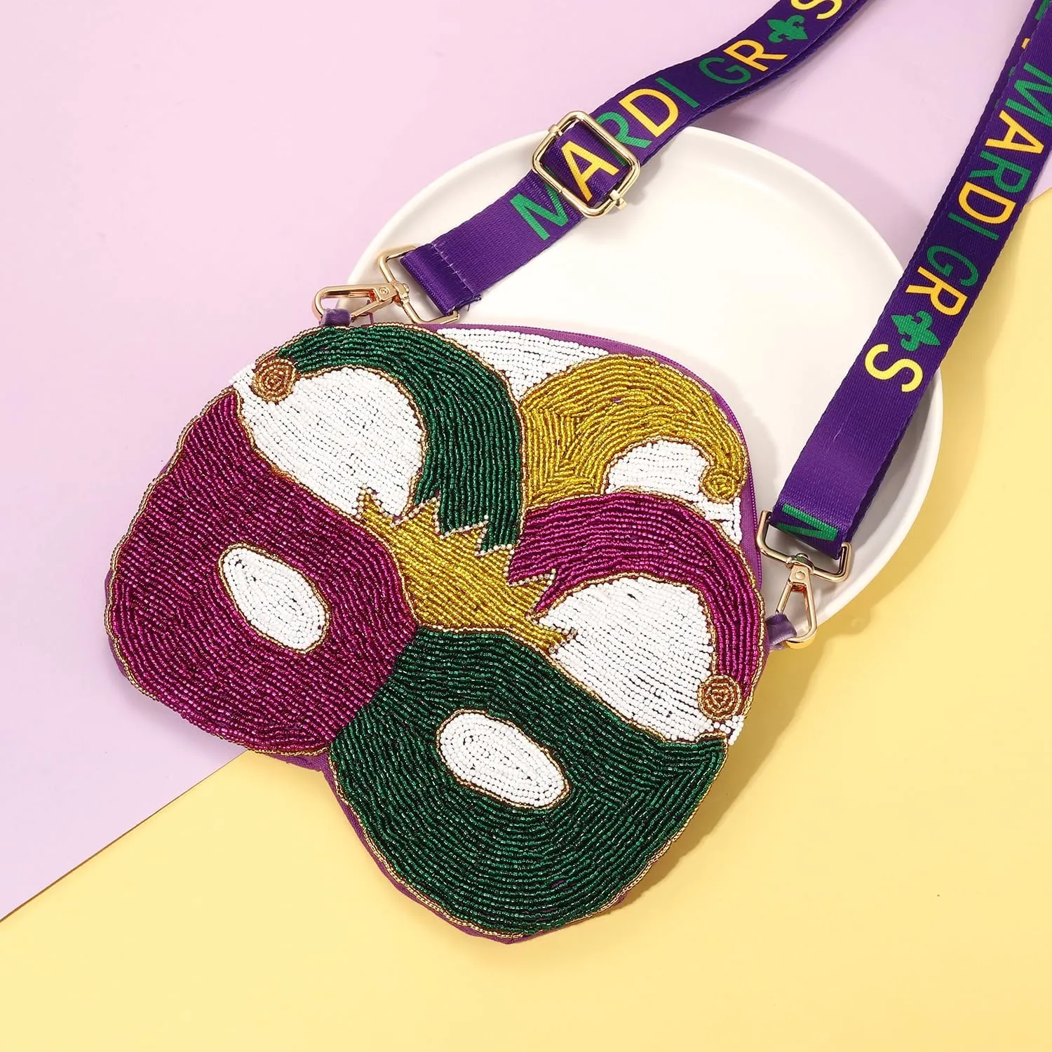 Mardi Gras Purse for Women Beaded Mask Crossbody Purse Purple Shoulder Bag Mardi Gras Parade Party Favors Gifts