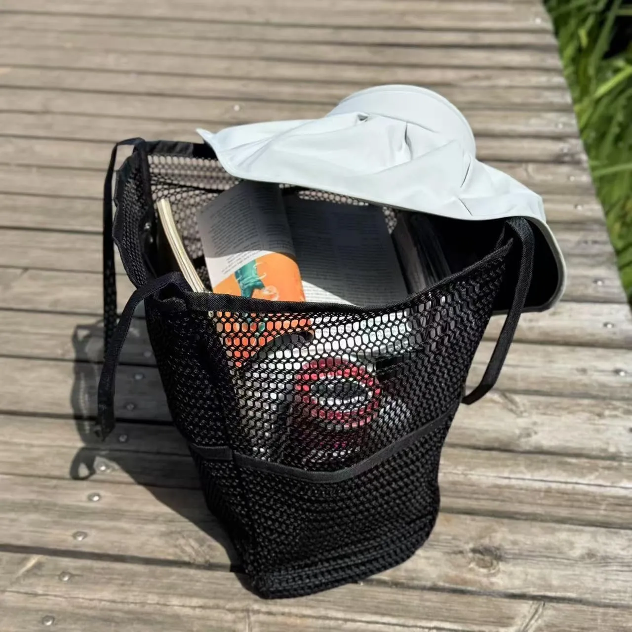 Mesh Beach Bag Shoulder Bags for Women With 5 Pockets Packable Boho Mesh Pool Bag for Swimming Travel Shopping