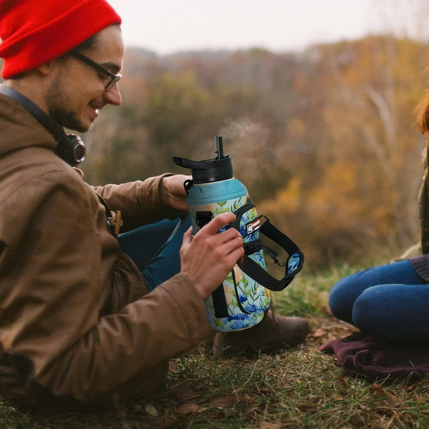 NATURE PIONEOR Water Bottle Holder with Strap,Water Bottle Carrier Bag Sling Sleeve with Adjustable Shoulder Strap & Handle and Large Phone Pocket for Walking,Hiking,Travelling for 25oz/32oz/40oz/64oz
