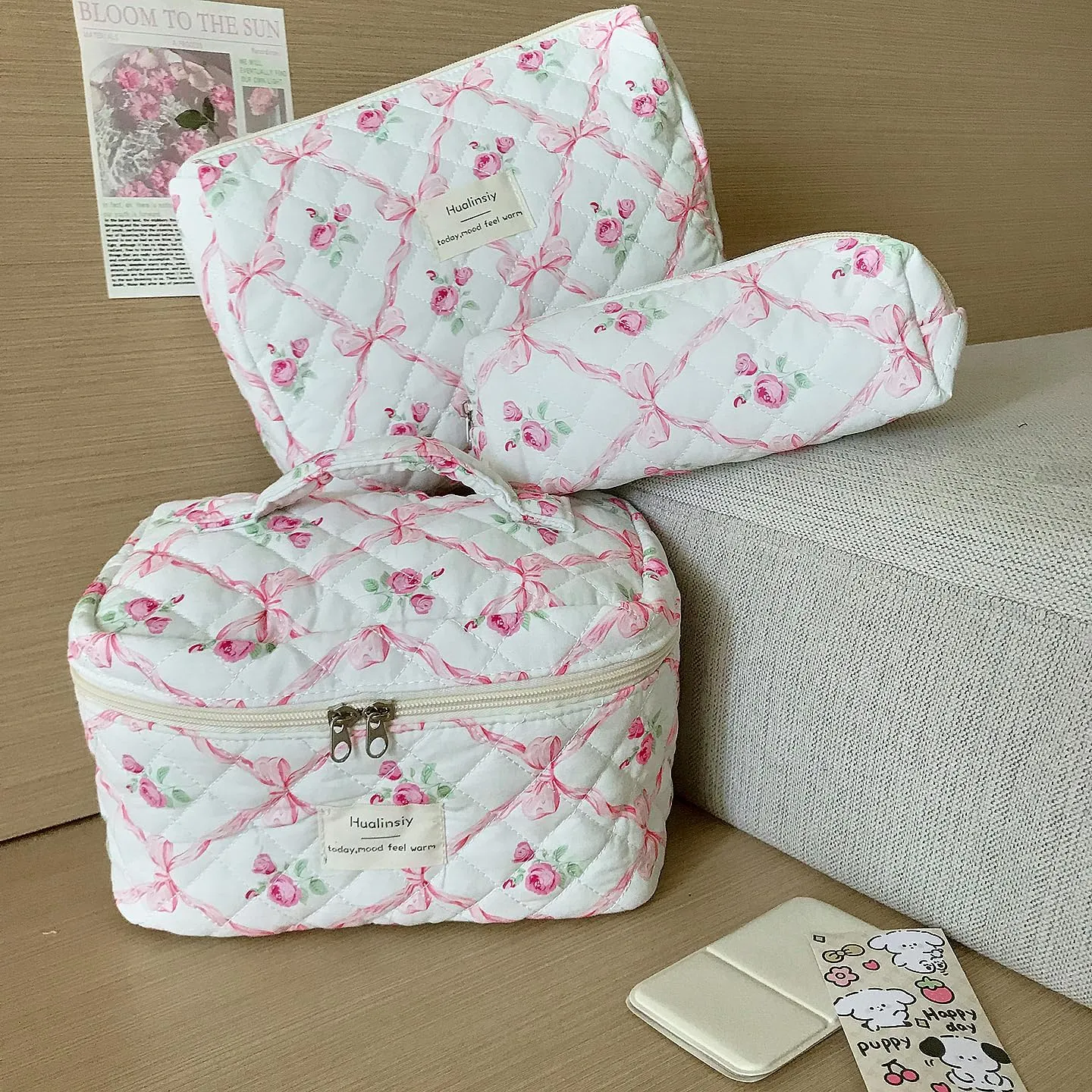Quilted Makeup Bag Set ， 3 PCS Cute Cotton Cosmetic Bag Set, Flower Bow Travel Toiletry Organizer Bags ，Large Coquette Aesthetic Make Up Cosmetic Bag For Women (red-flower)