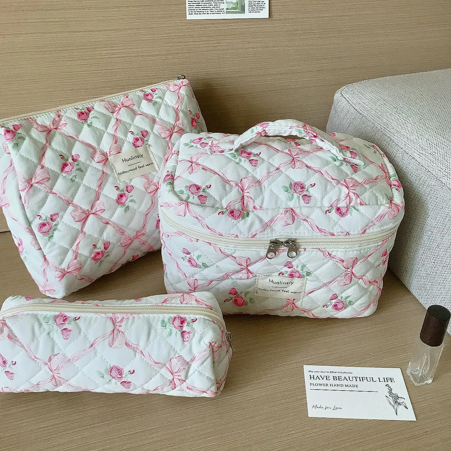 Quilted Makeup Bag Set ， 3 PCS Cute Cotton Cosmetic Bag Set, Flower Bow Travel Toiletry Organizer Bags ，Large Coquette Aesthetic Make Up Cosmetic Bag For Women (red-flower)
