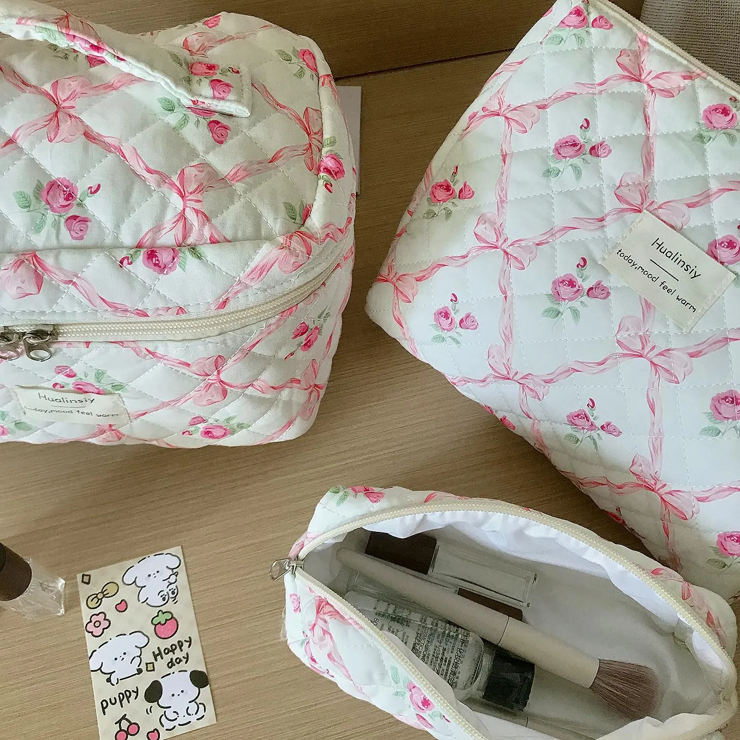 Quilted Makeup Bag Set ， 3 PCS Cute Cotton Cosmetic Bag Set, Flower Bow Travel Toiletry Organizer Bags ，Large Coquette Aesthetic Make Up Cosmetic Bag For Women (red-flower)