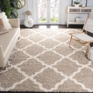 SAFAVIEH Dallas Shag Collection Area Rug - 8' x 10', Beige & Ivory, Trellis Design, Non-Shedding & Easy Care, 1.5-inch Thick Ideal for High Traffic Areas in Living Room, Bedroom (SGD257D)