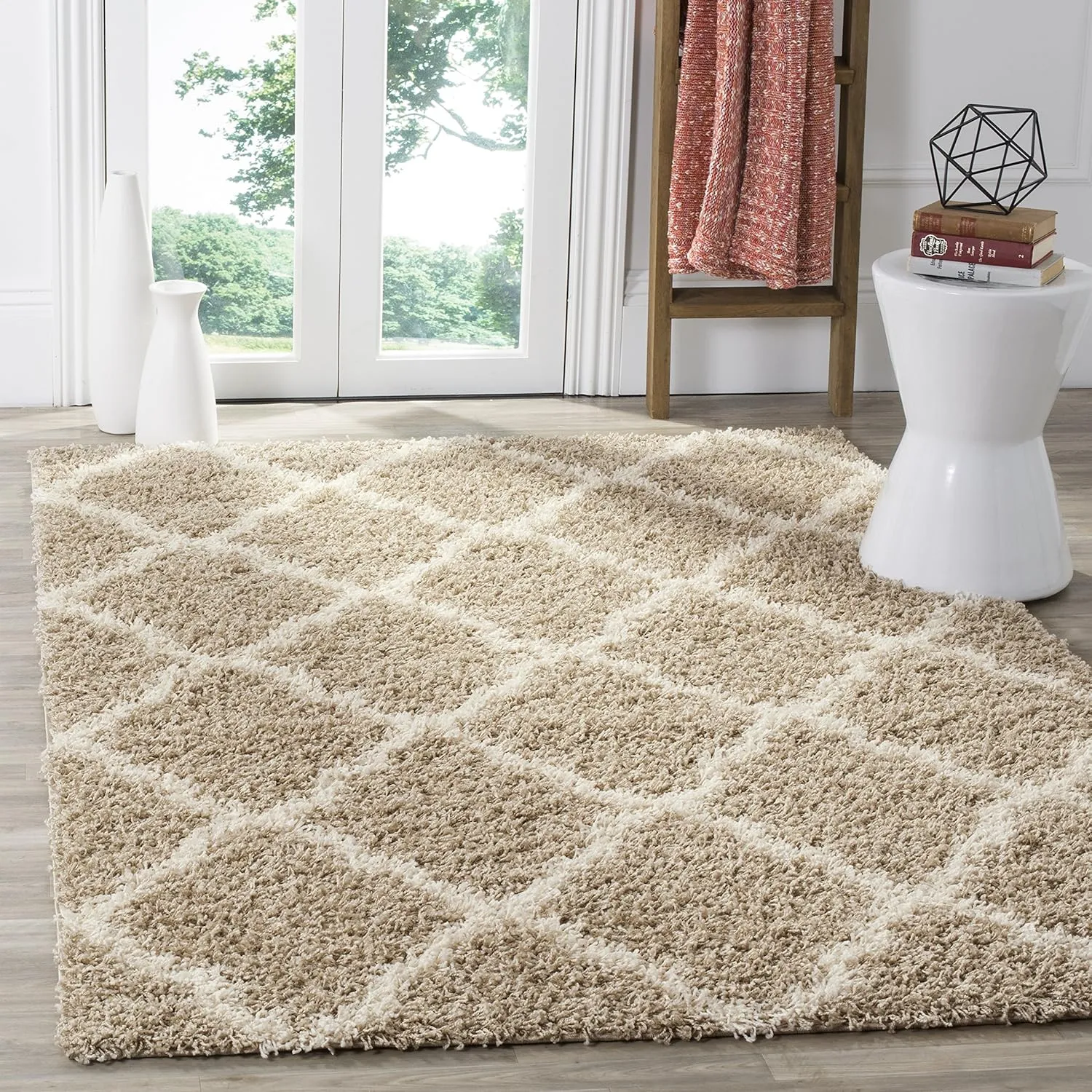 SAFAVIEH Dallas Shag Collection Area Rug - 8' x 10', Beige & Ivory, Trellis Design, Non-Shedding & Easy Care, 1.5-inch Thick Ideal for High Traffic Areas in Living Room, Bedroom (SGD257D)