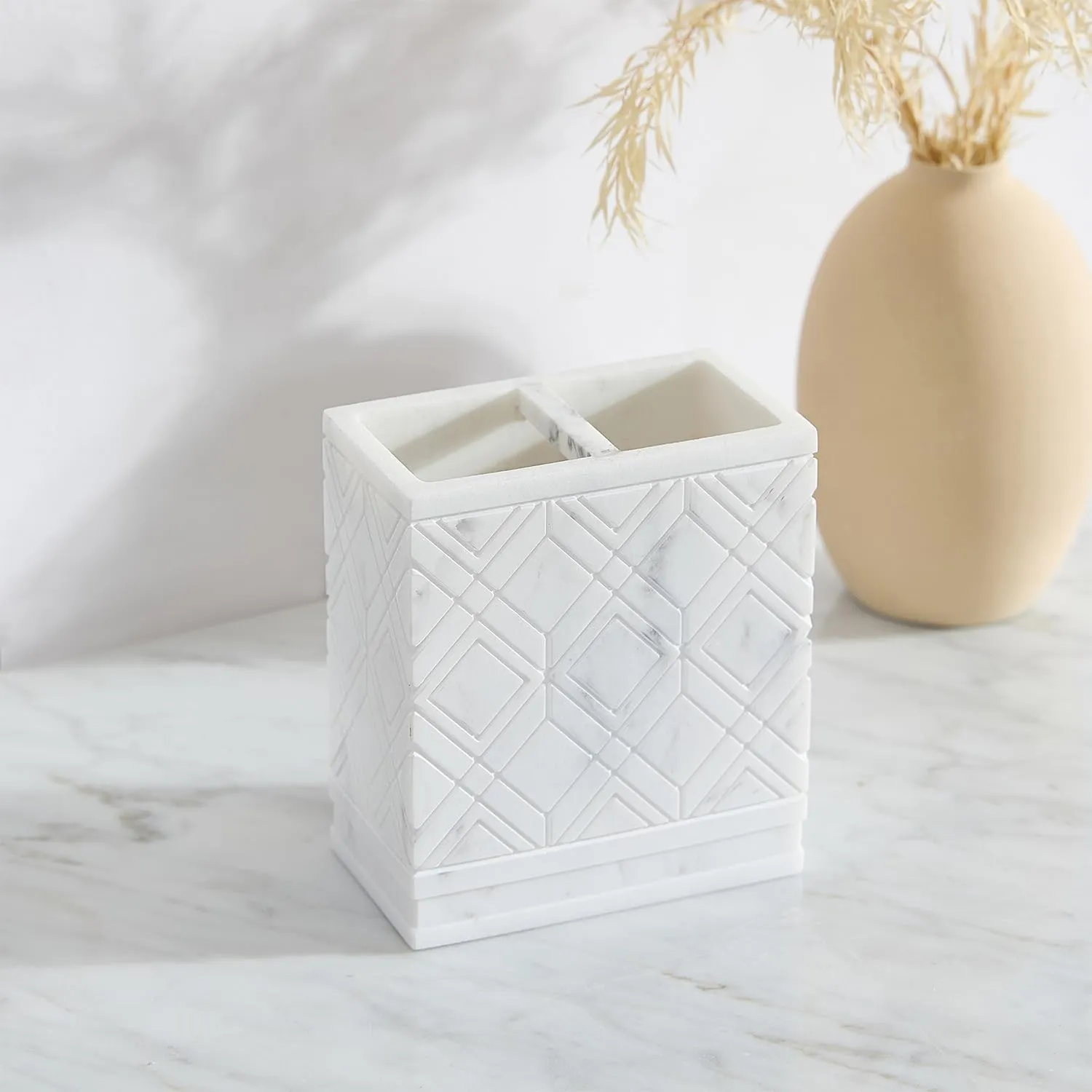 Tahari Home - Bathroom Set, Resin Countertop Accessories, Includes Toothbrush Holder, Tumbler, Vanity Tray & Lotion Pump, Marble Textured Diamond (Claudia White, 4-Piece)