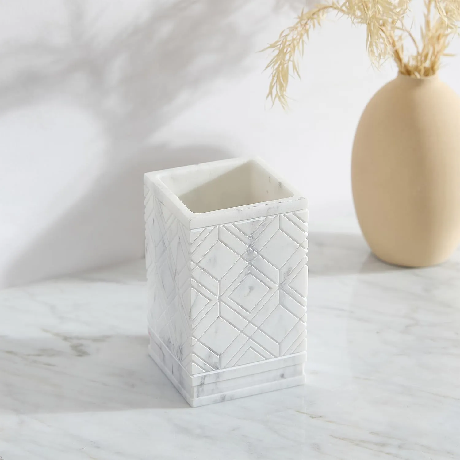 Tahari Home - Bathroom Set, Resin Countertop Accessories, Includes Toothbrush Holder, Tumbler, Vanity Tray & Lotion Pump, Marble Textured Diamond (Claudia White, 4-Piece)