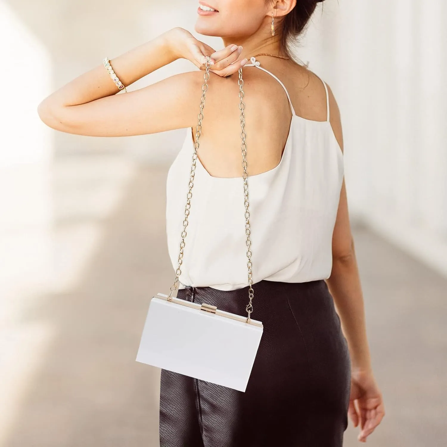 WJCD Women Clear Purse Acrylic Box Clutch Handbag, Small Transparent Crossbody Evening Bag Stadium Approved Gold Chain Strap