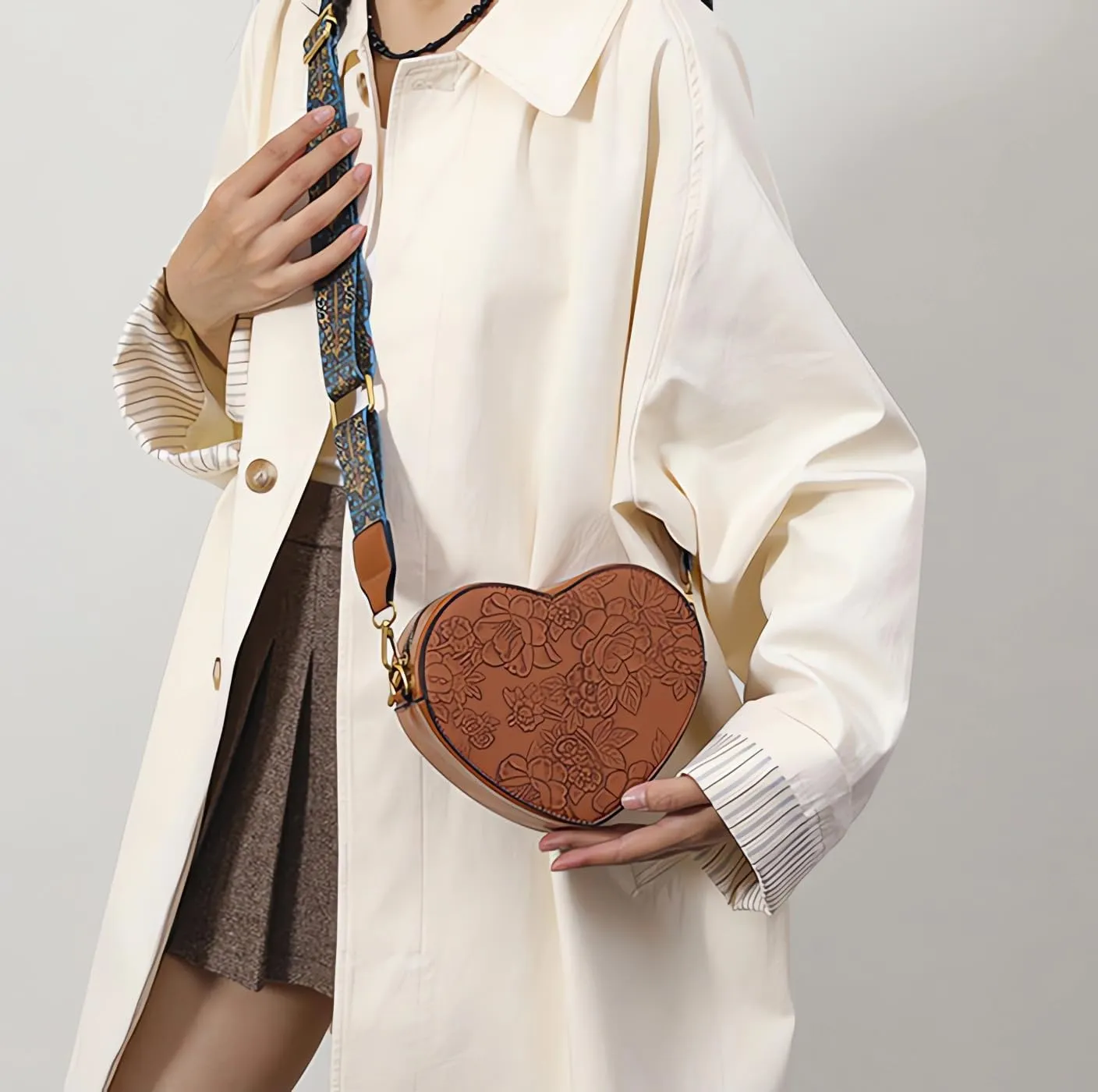 Women's Retro Flower Printing Handbags and Crossbody Bags,Female Purses Quilted Versatile Round Bags Satchel Bags