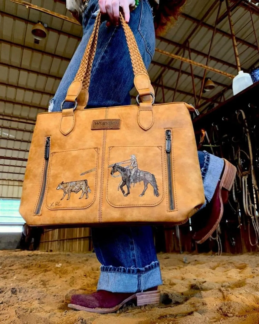 Wrangler Distressed Tote Bag for Women Western Purse Multi Pockets Handbags and Shoulder Bag