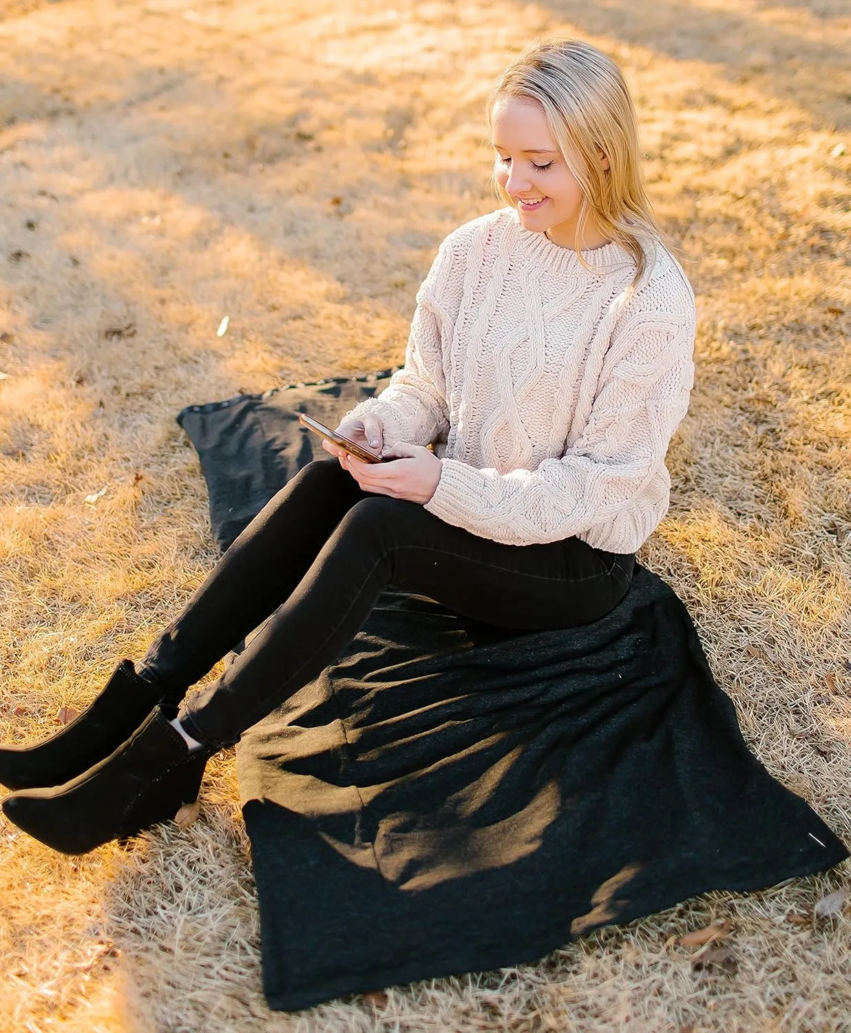 Zero Grid Infinity Travel Scarf Loop with Hidden Zipper Pockets for Passport, Phone, Cash, Cards